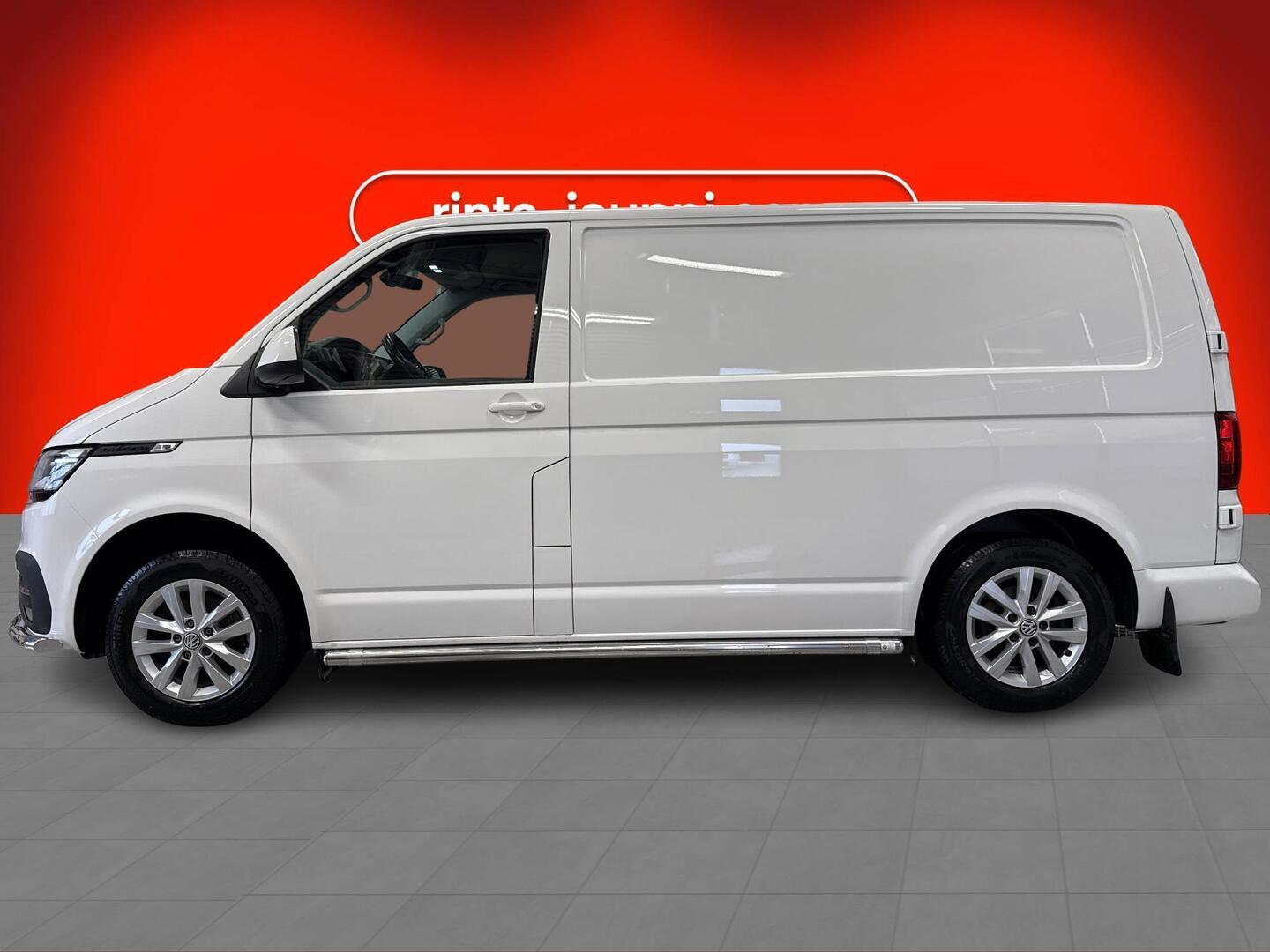 VOLKSWAGEN TRANSPORTER 2022