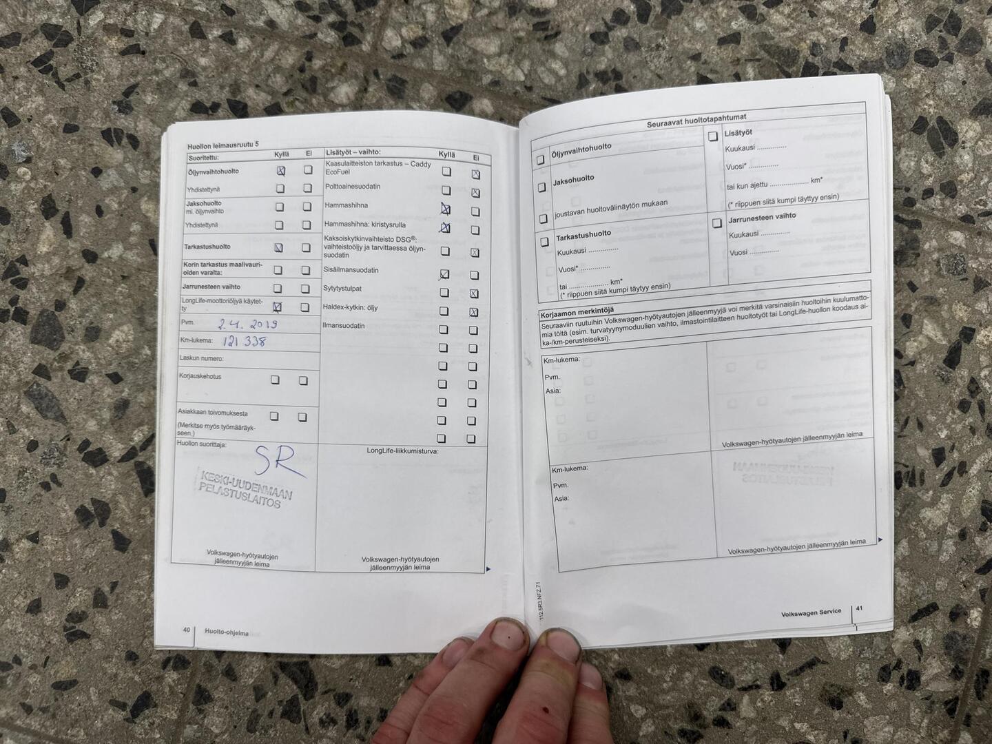 VOLKSWAGEN Amarok 2011