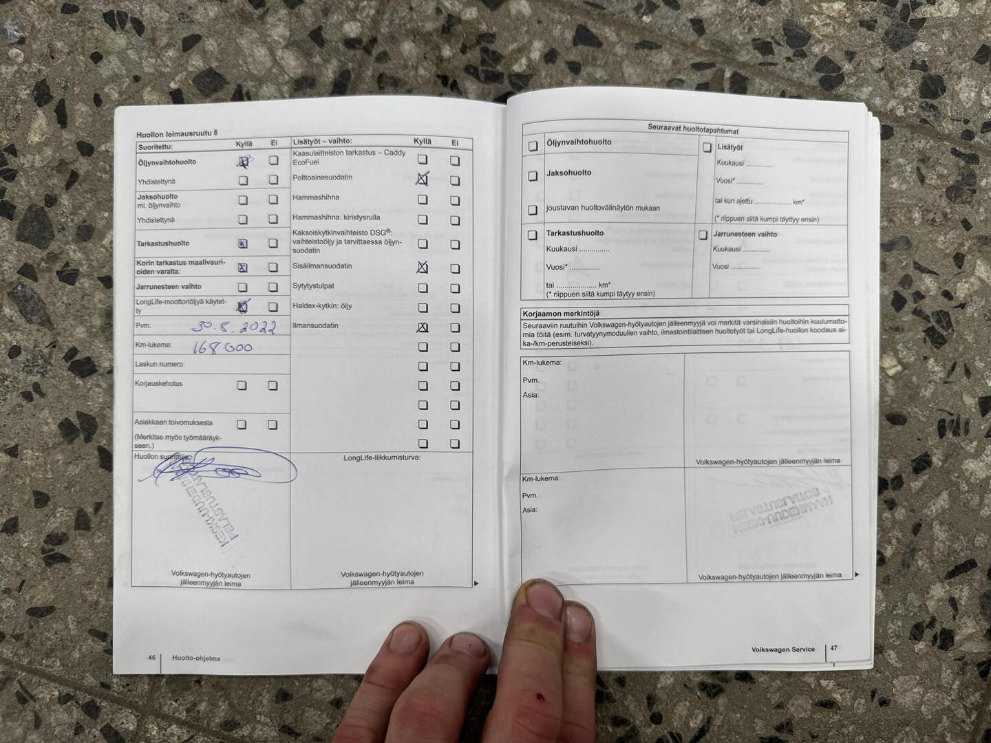 VOLKSWAGEN Amarok 2011