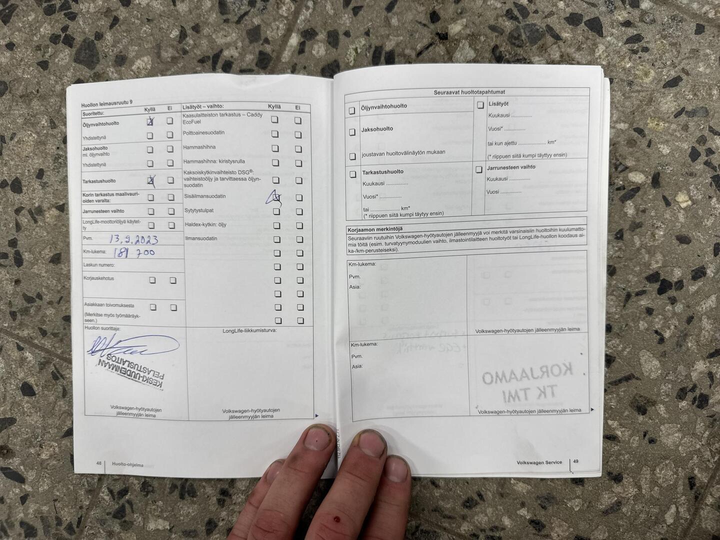 VOLKSWAGEN Amarok 2011