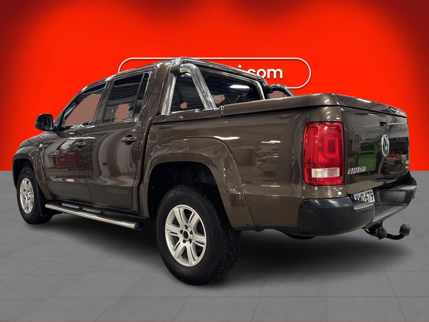 VOLKSWAGEN Amarok 2011