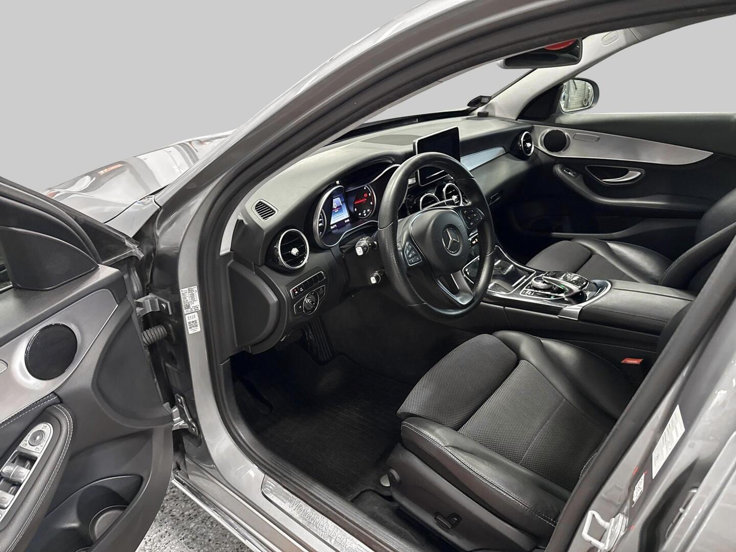 MERCEDES-BENZ C 2015