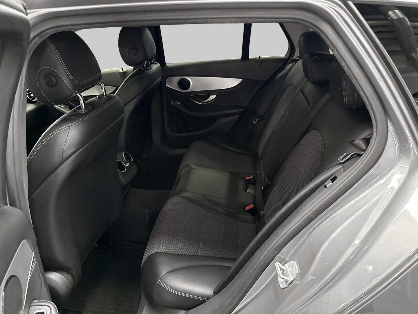 MERCEDES-BENZ C 2015