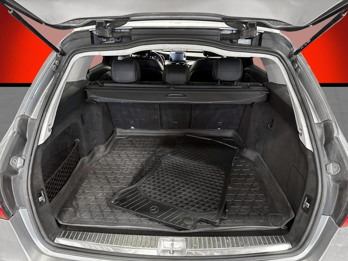 MERCEDES-BENZ C 2015