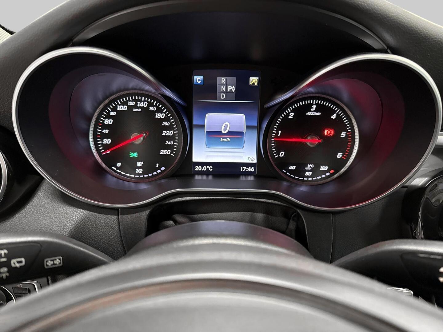 MERCEDES-BENZ C 2015
