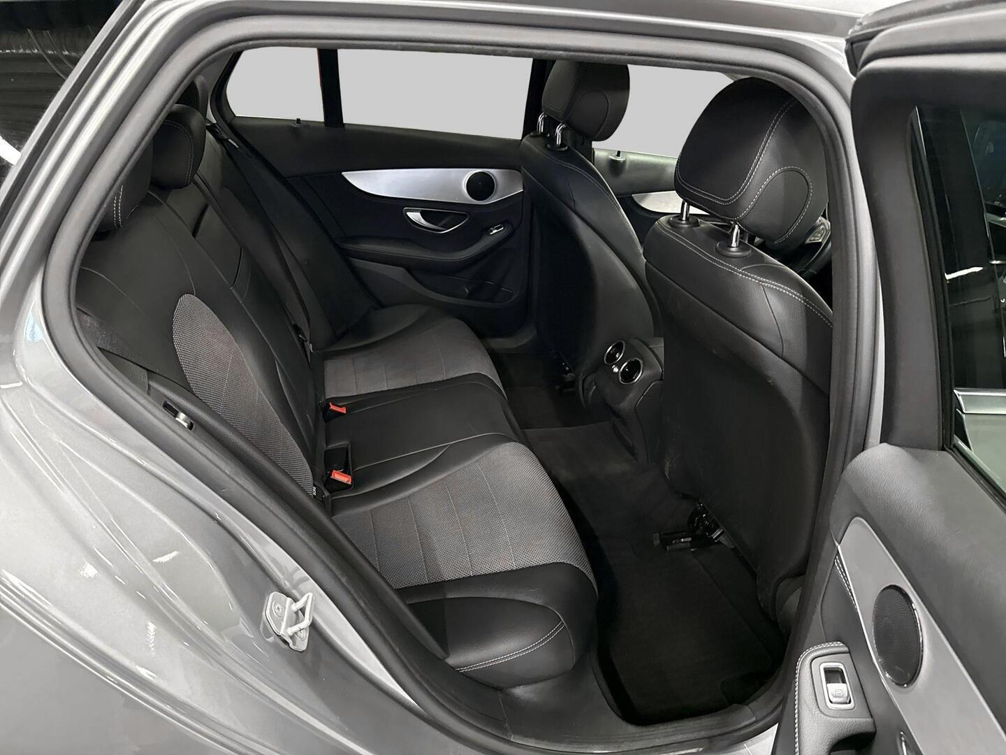 MERCEDES-BENZ C 2015