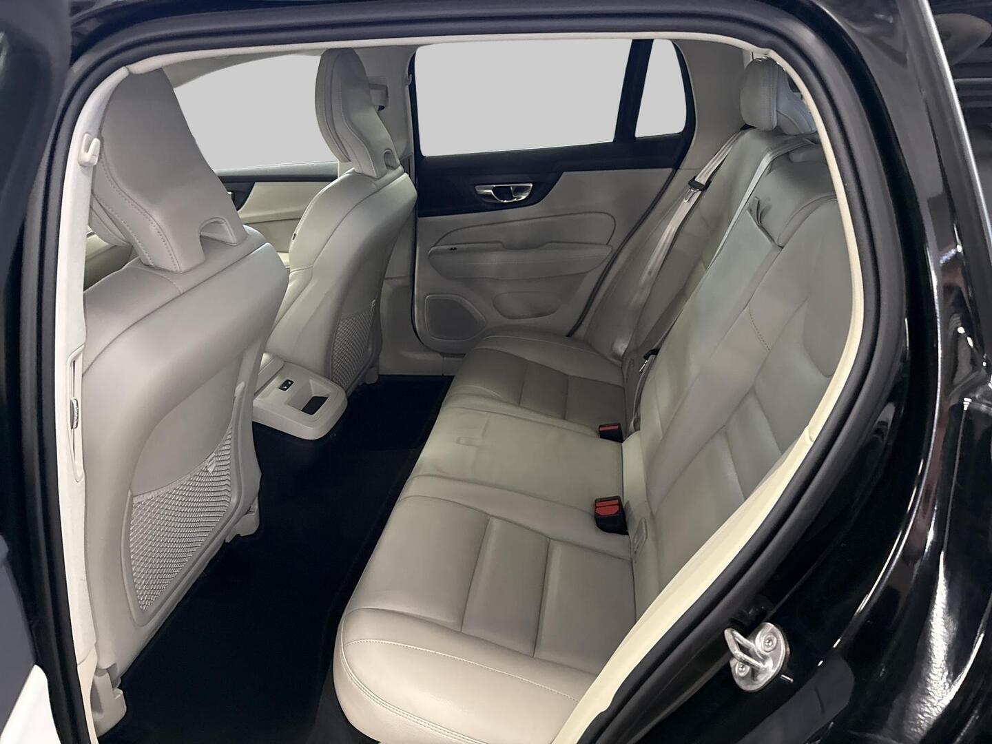 VOLVO V60 Cross Country 2022