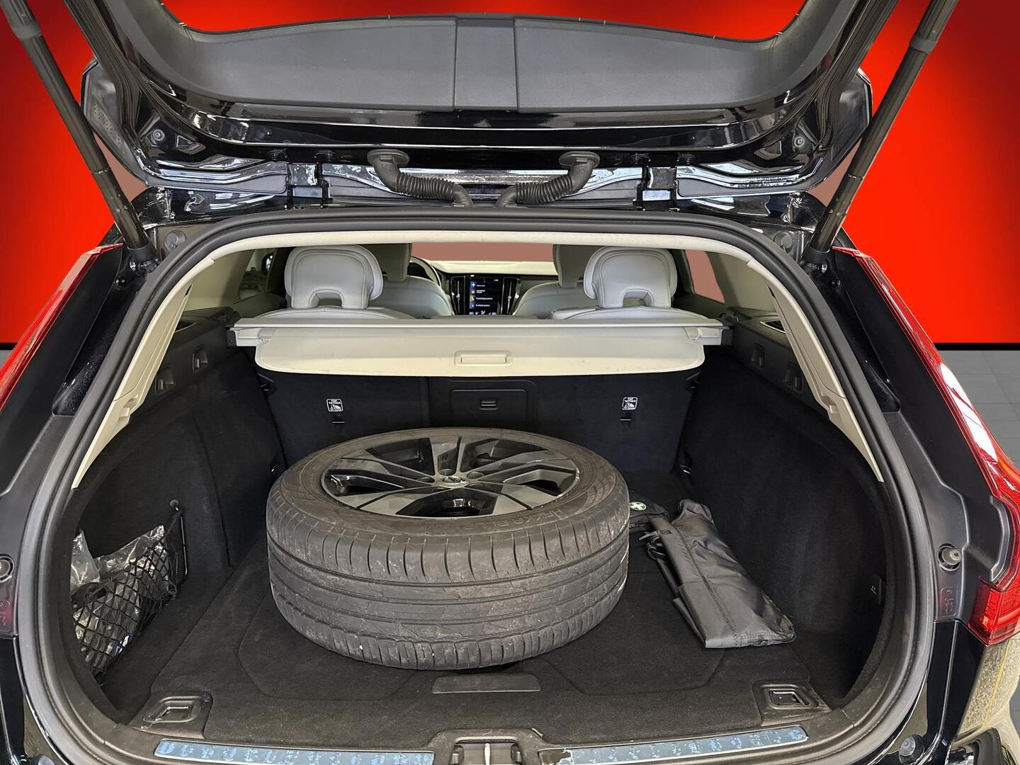 VOLVO V60 Cross Country 2022