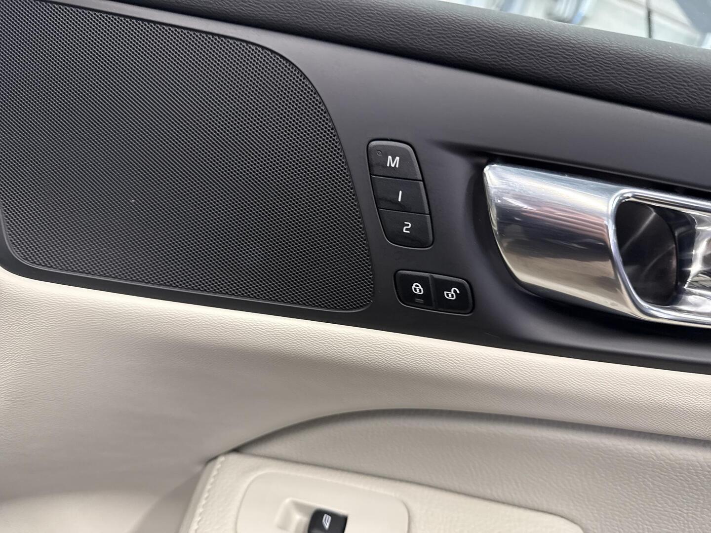 VOLVO V60 Cross Country 2022