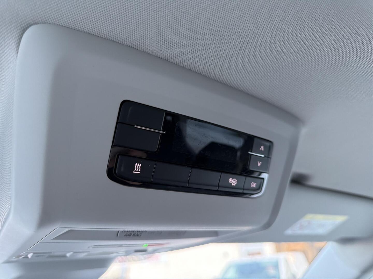 VOLKSWAGEN Caravelle 2020