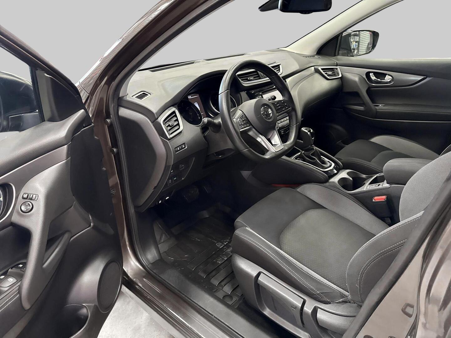 NISSAN Qashqai 2018