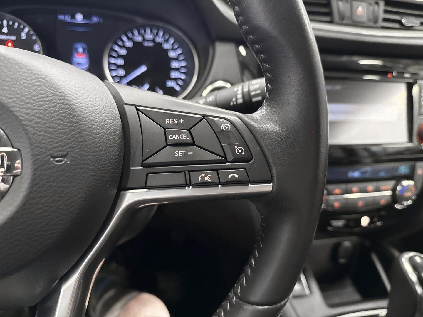 NISSAN Qashqai 2018