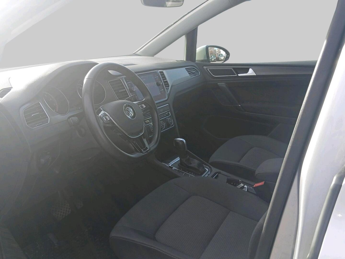 VOLKSWAGEN Golf Sportsvan 2020
