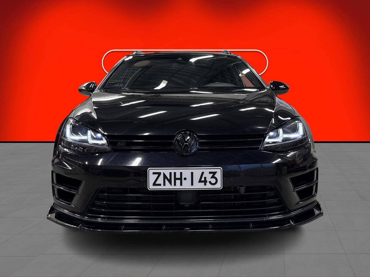 VOLKSWAGEN Golf 2015