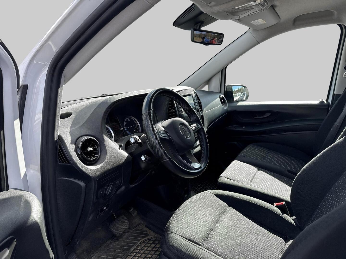 MERCEDES-BENZ Vito 2022