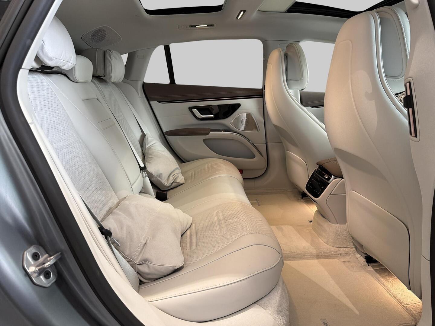 MERCEDES-BENZ EQS 2022