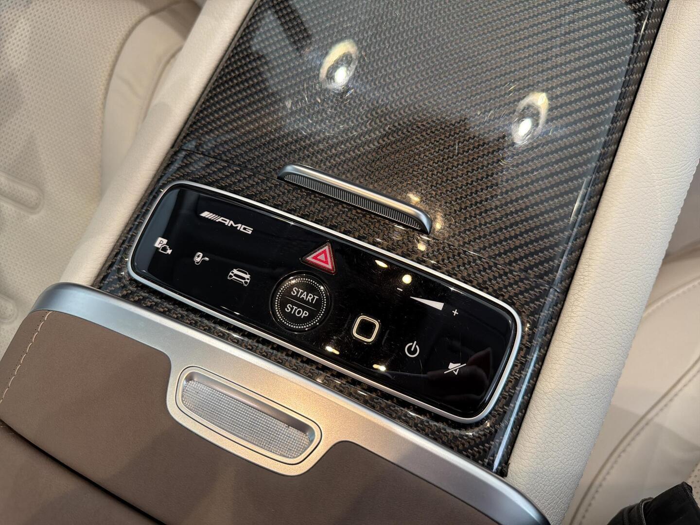 MERCEDES-BENZ EQS 2022