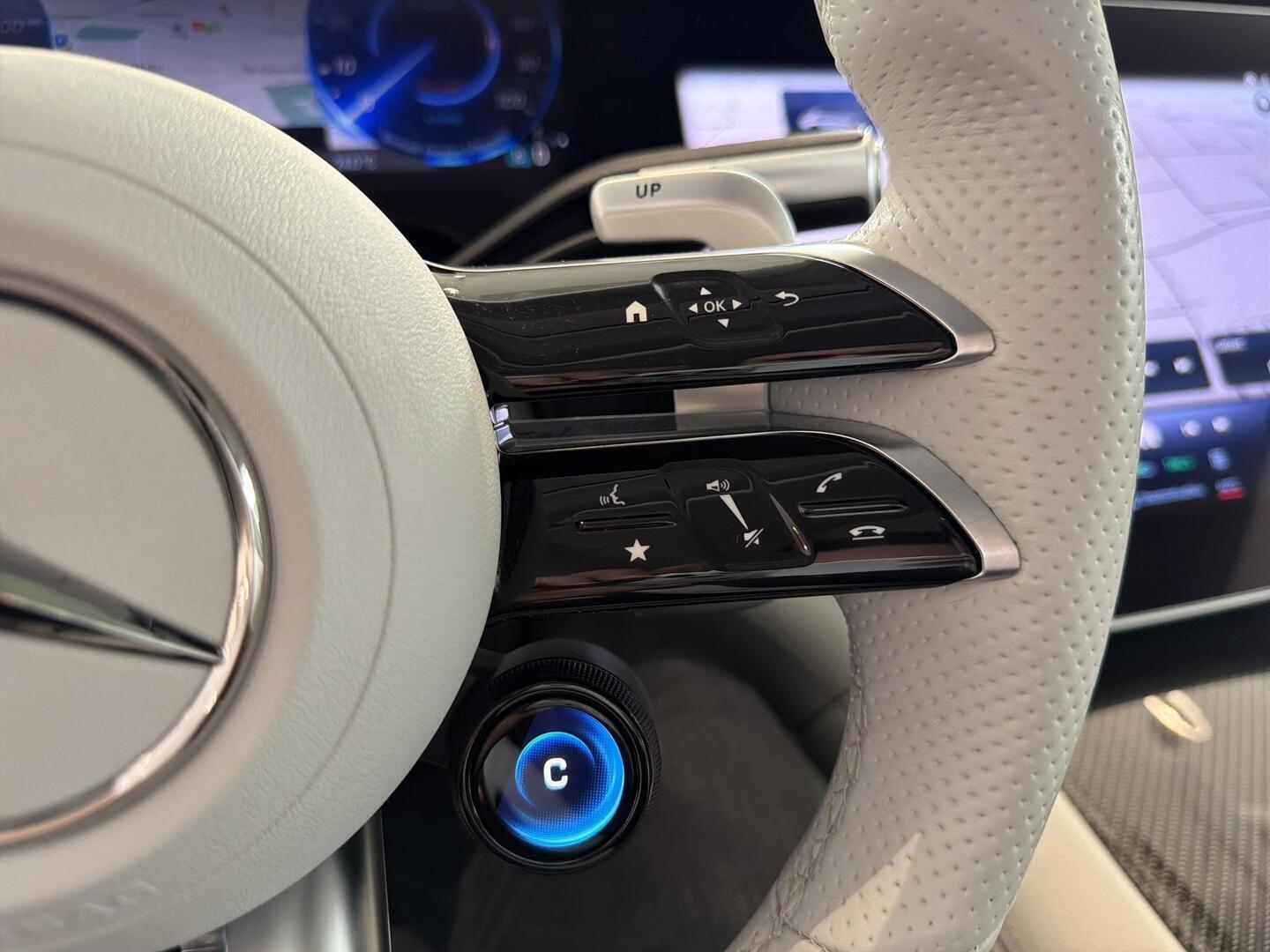 MERCEDES-BENZ EQS 2022