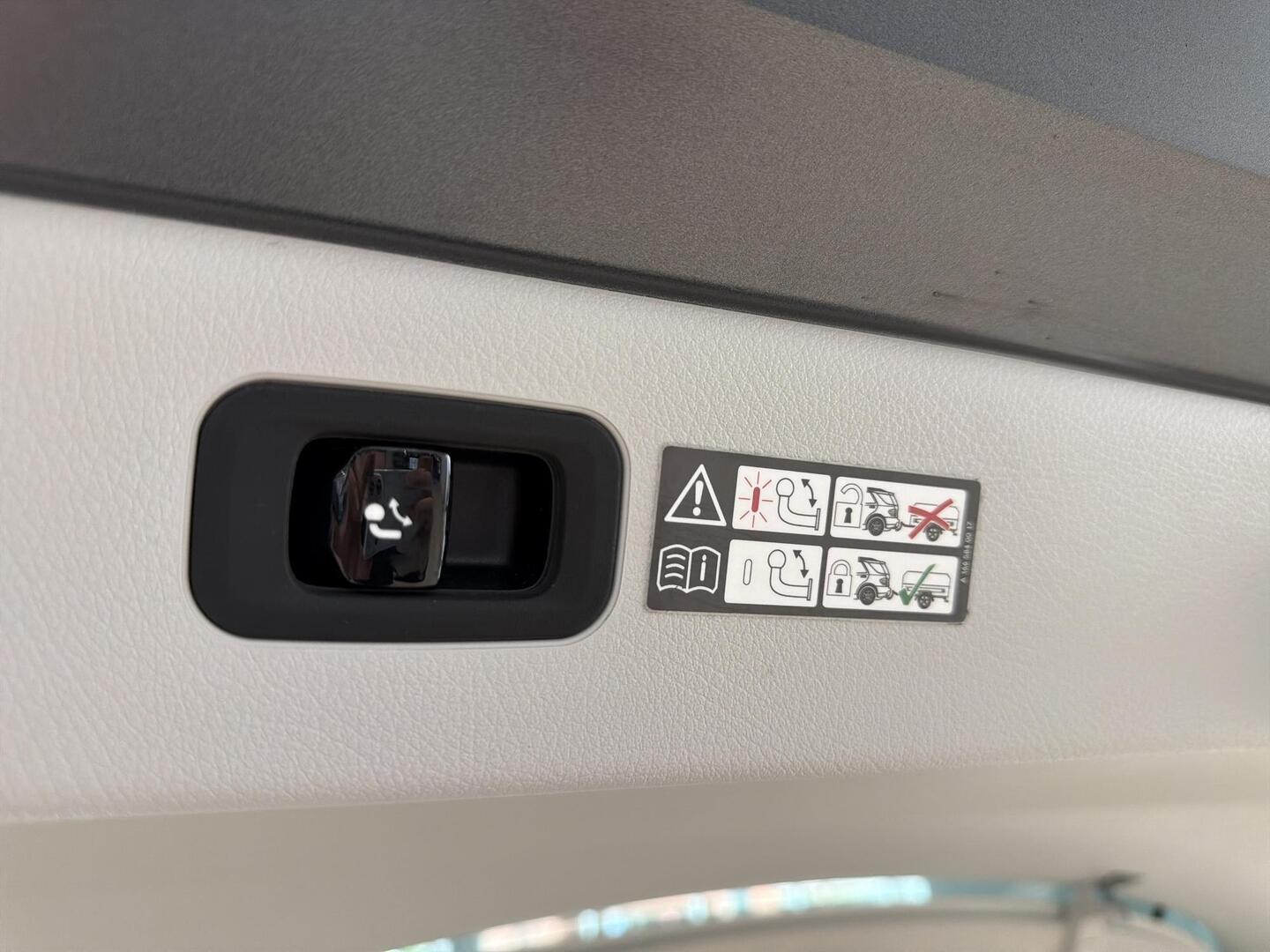 MERCEDES-BENZ EQS 2022