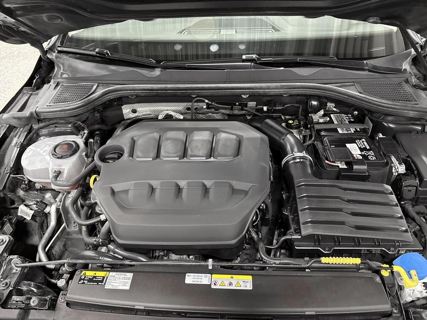 VOLKSWAGEN Golf 2022
