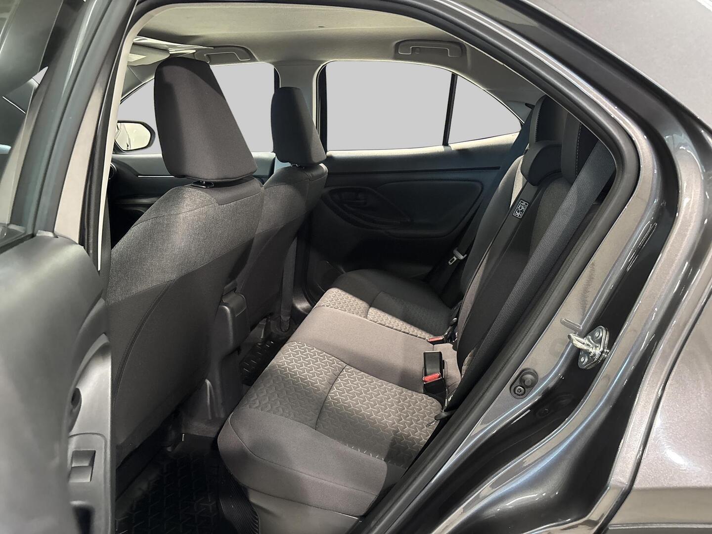 TOYOTA Yaris Cross 2023