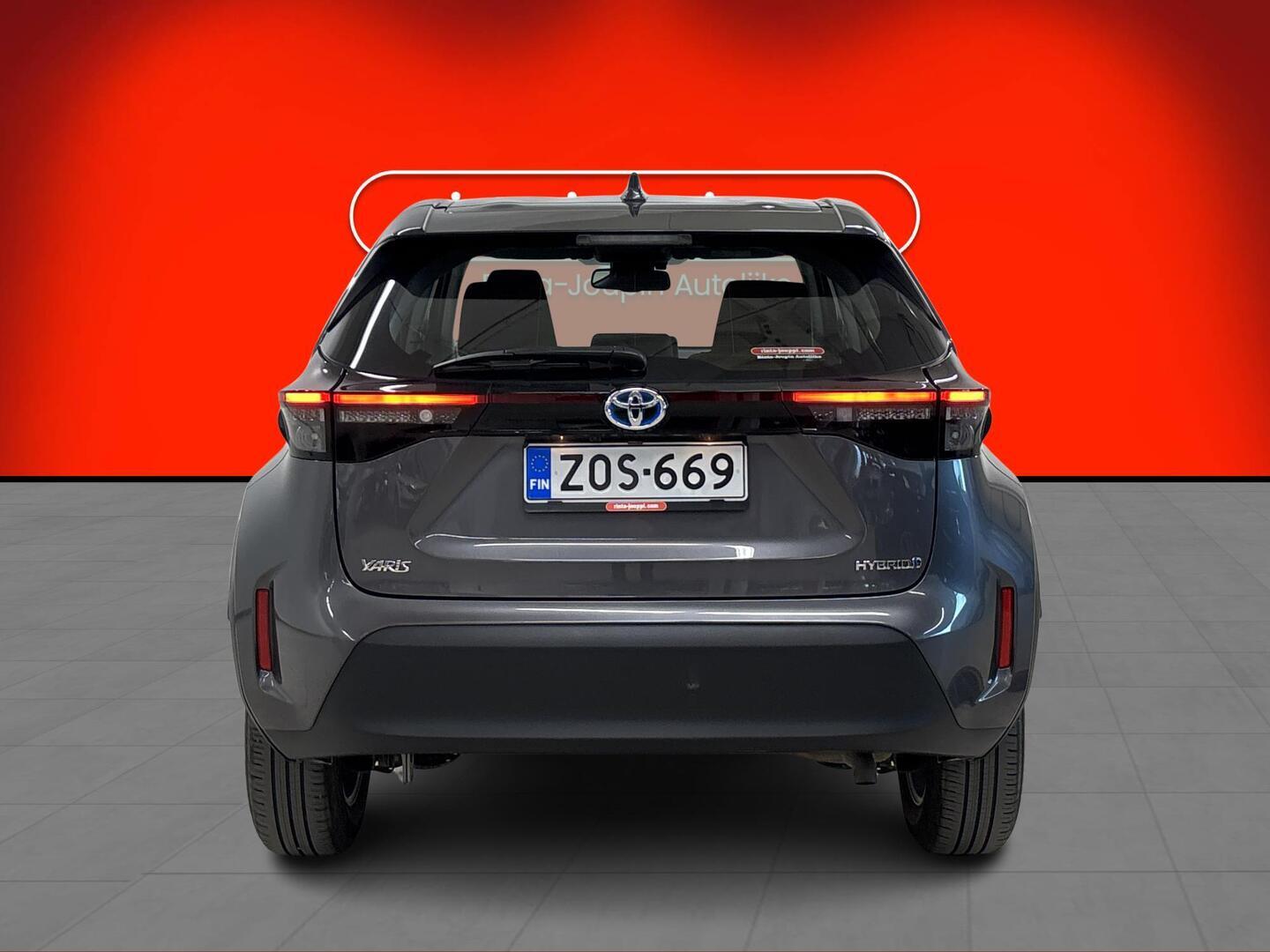TOYOTA Yaris Cross 2023