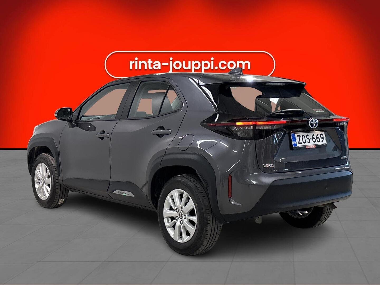 TOYOTA Yaris Cross 2023