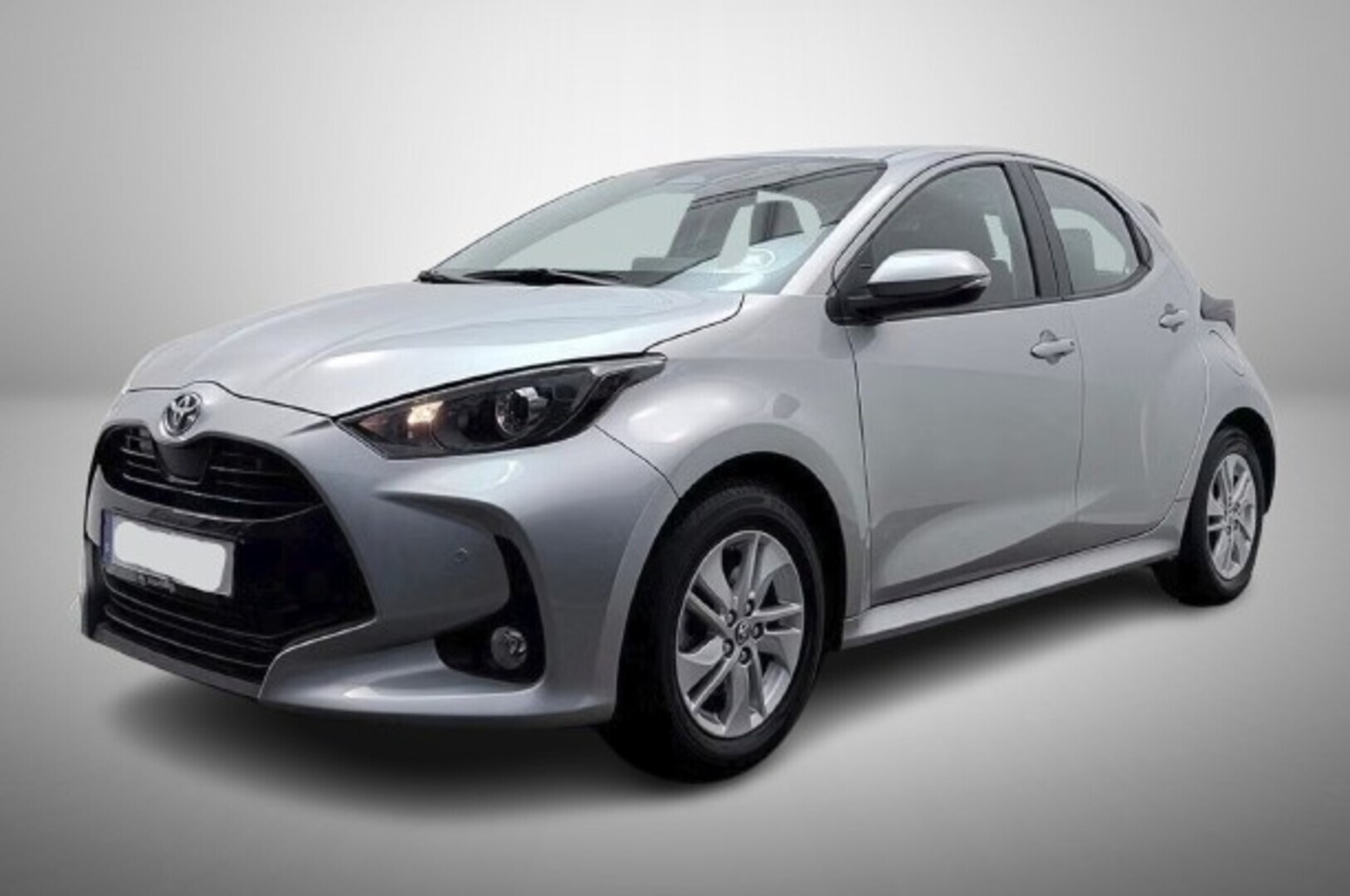 TOYOTA Yaris 2