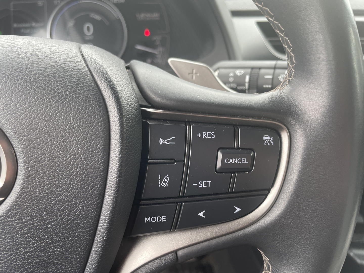 LEXUS UX 2021