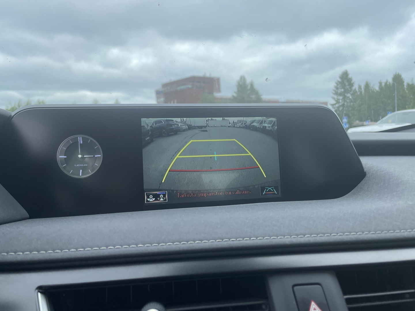LEXUS UX 2021