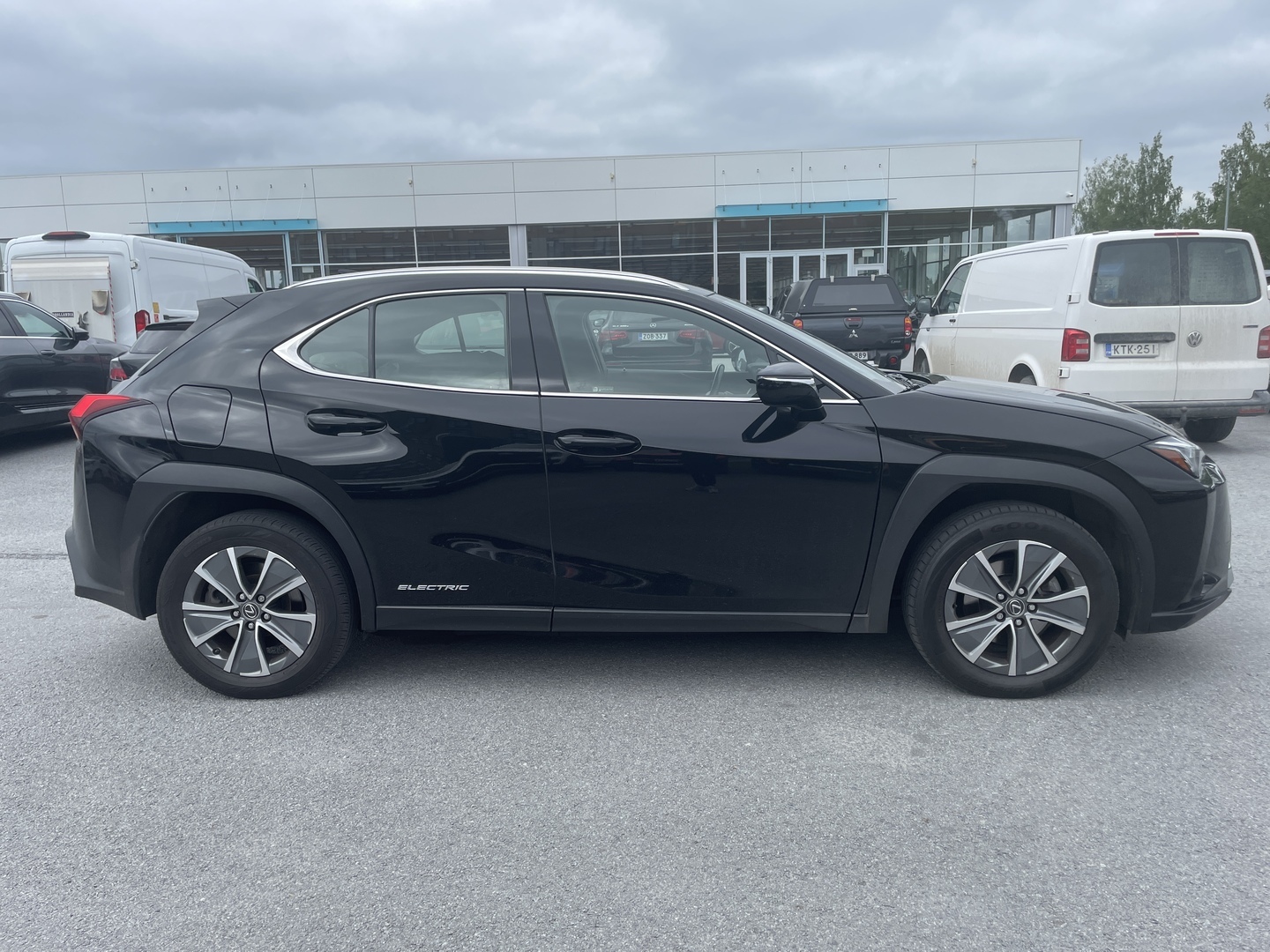LEXUS UX 2021