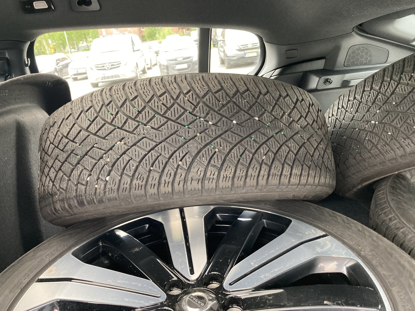 VOLVO C40 2023