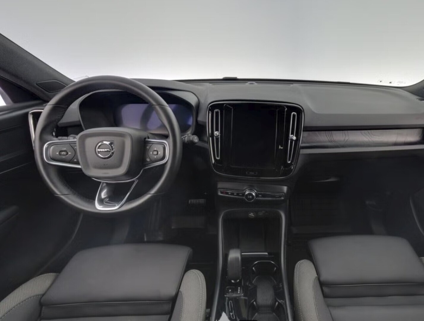 VOLVO EX40 3