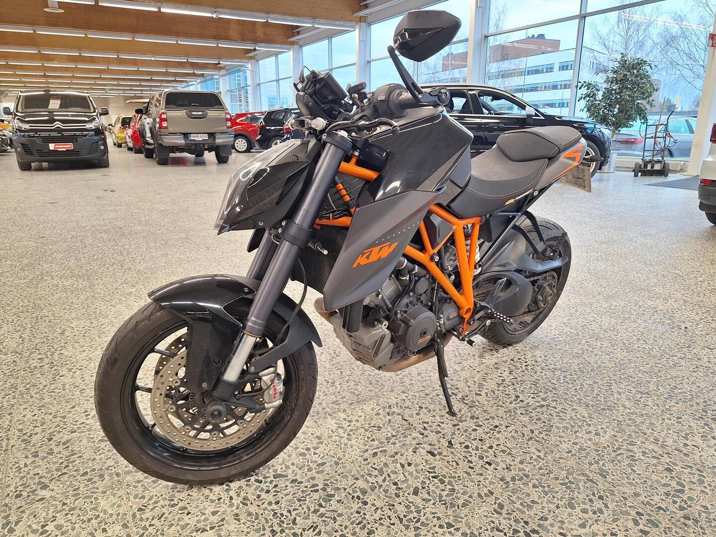 KTM 1290 2015