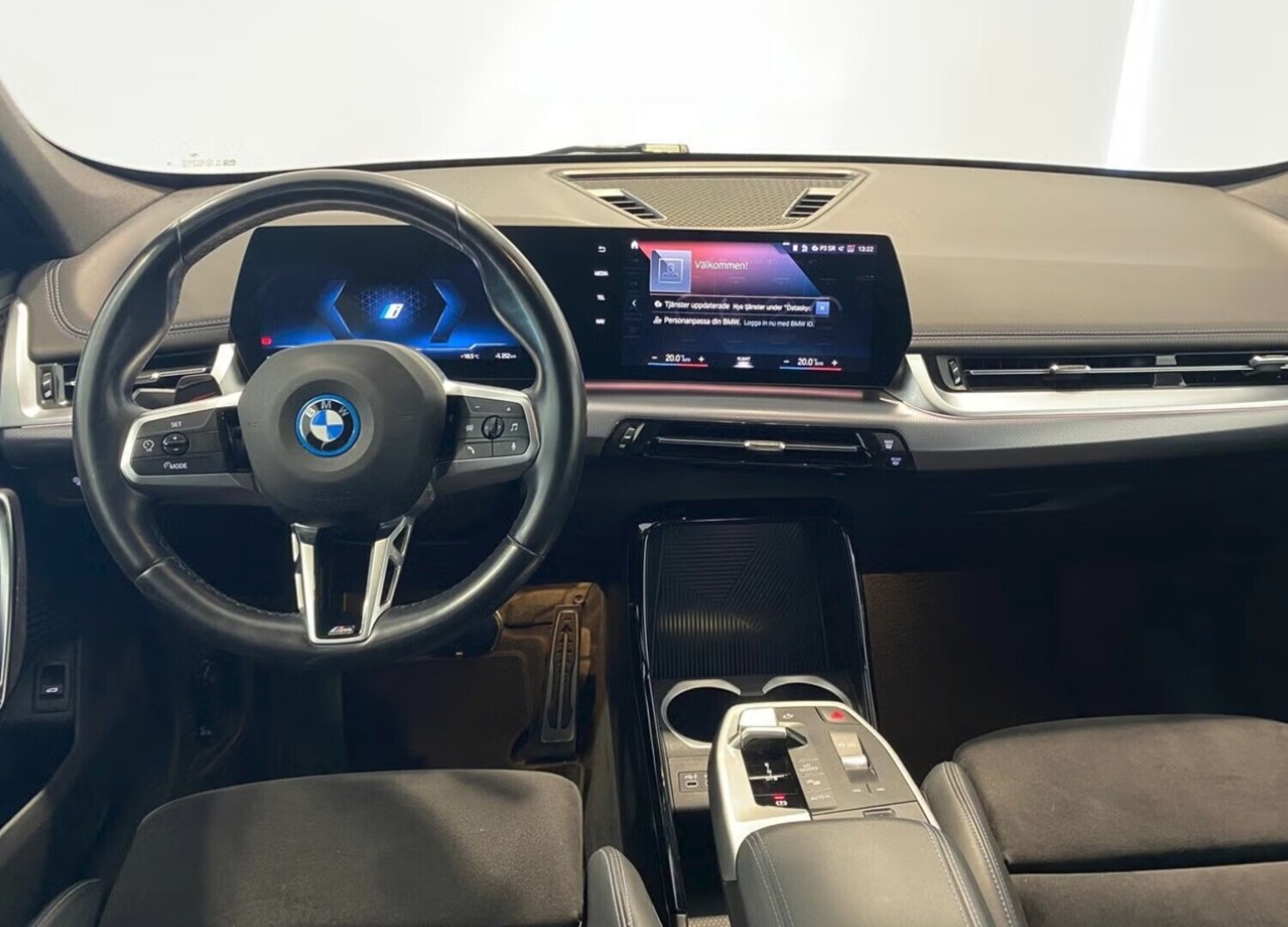 BMW iX1 2024