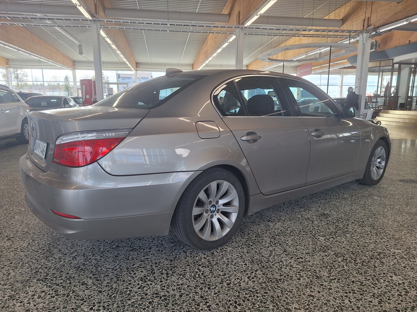 BMW 520 2009