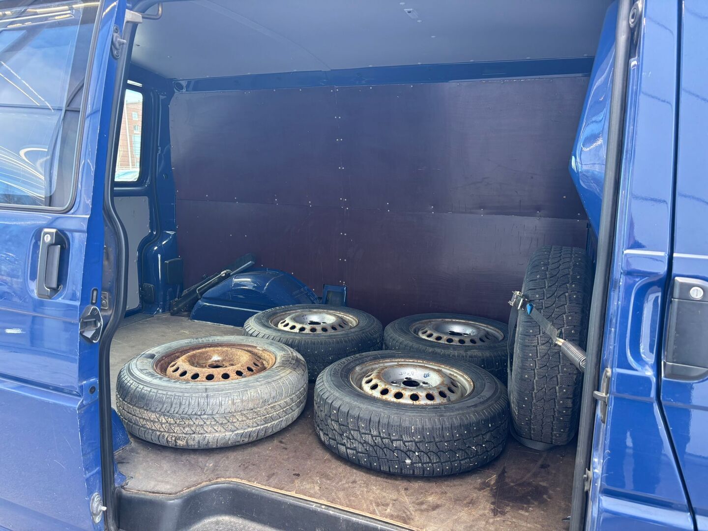 VOLKSWAGEN Transporter 2002