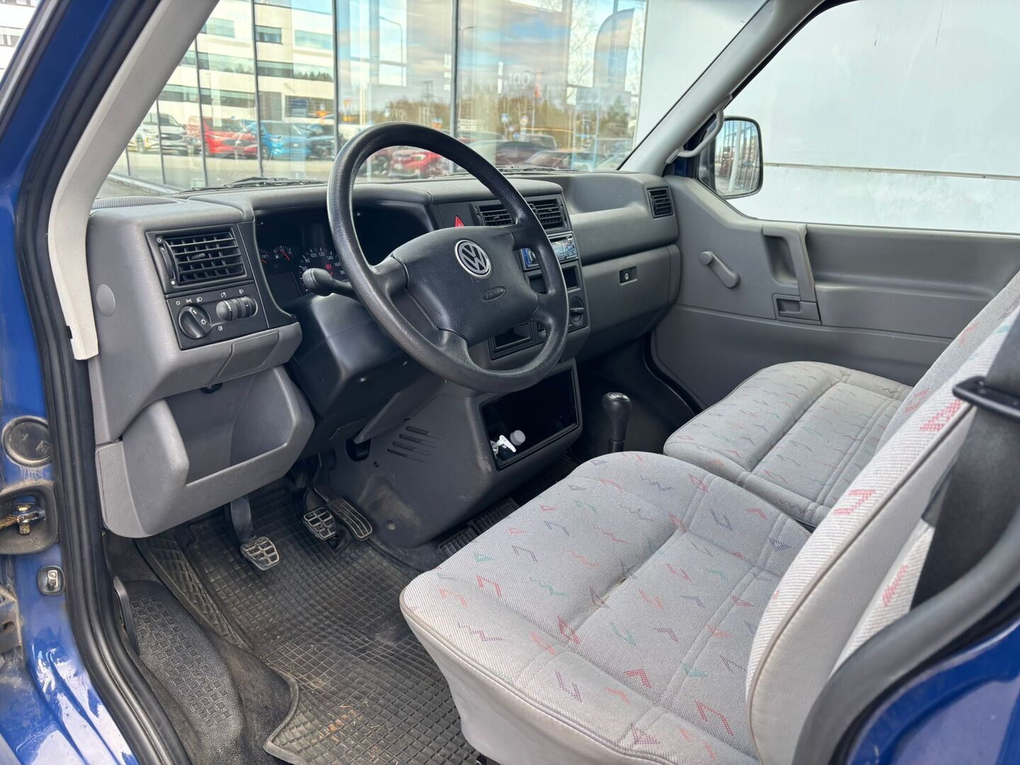 VOLKSWAGEN Transporter 2002