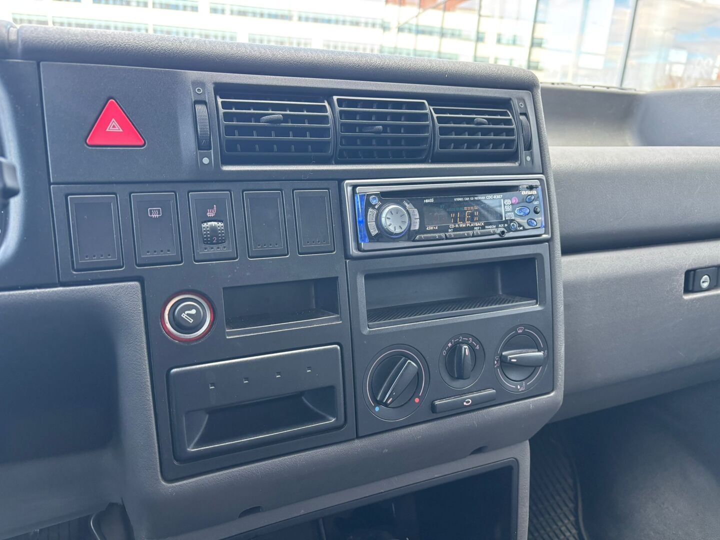 VOLKSWAGEN Transporter 2002