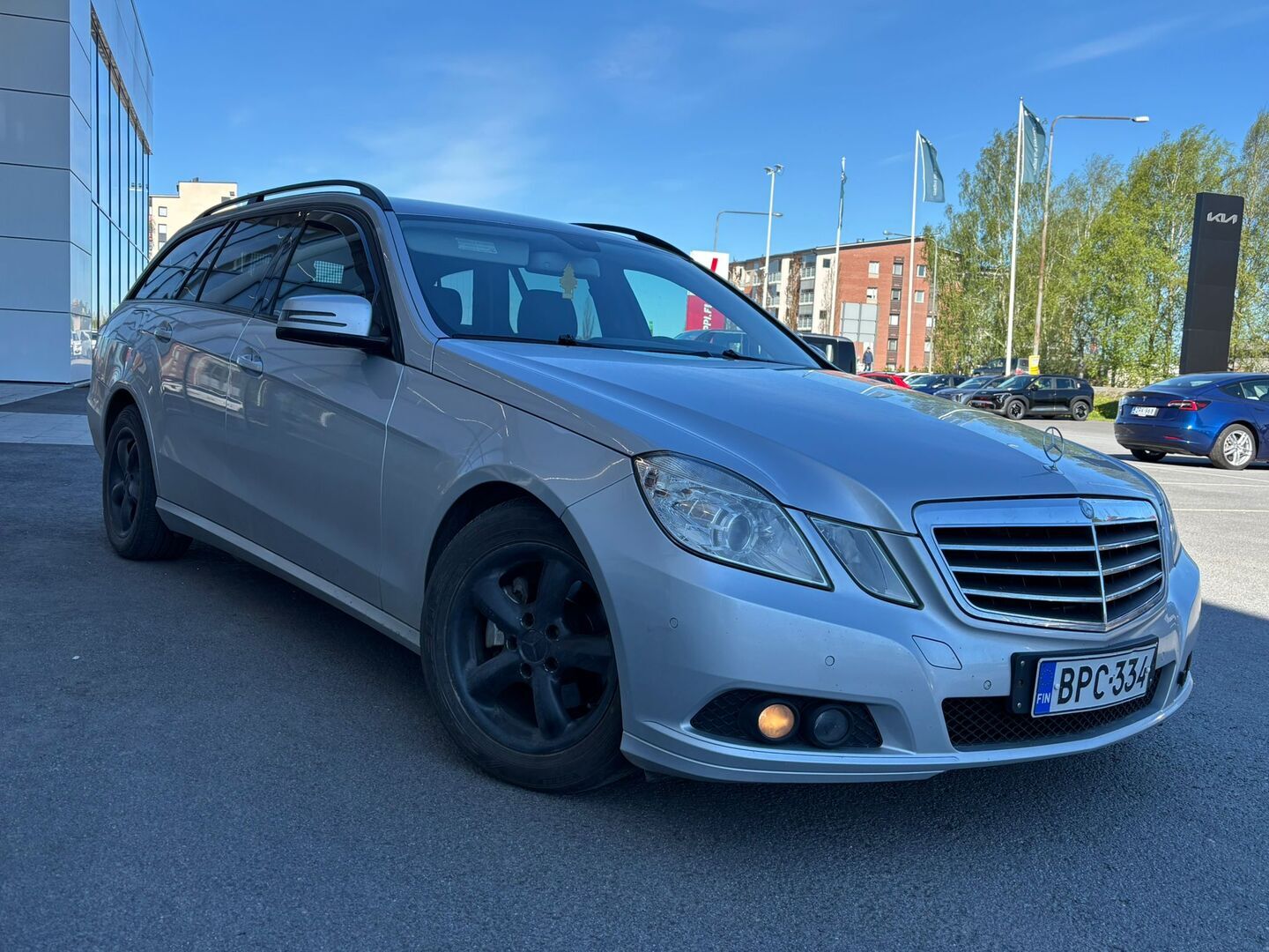 MERCEDES-BENZ E 2010