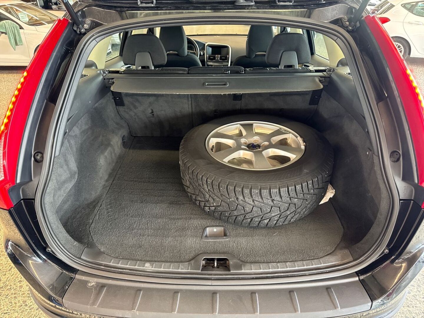 VOLVO XC60 2012