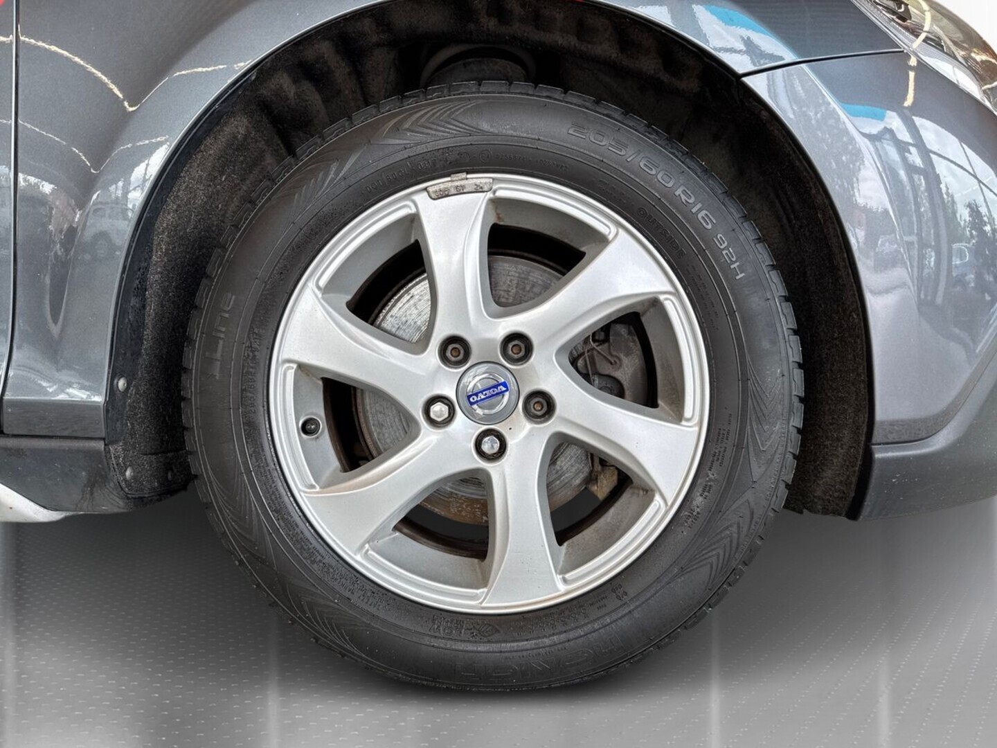 VOLVO V40 Cross Country 13