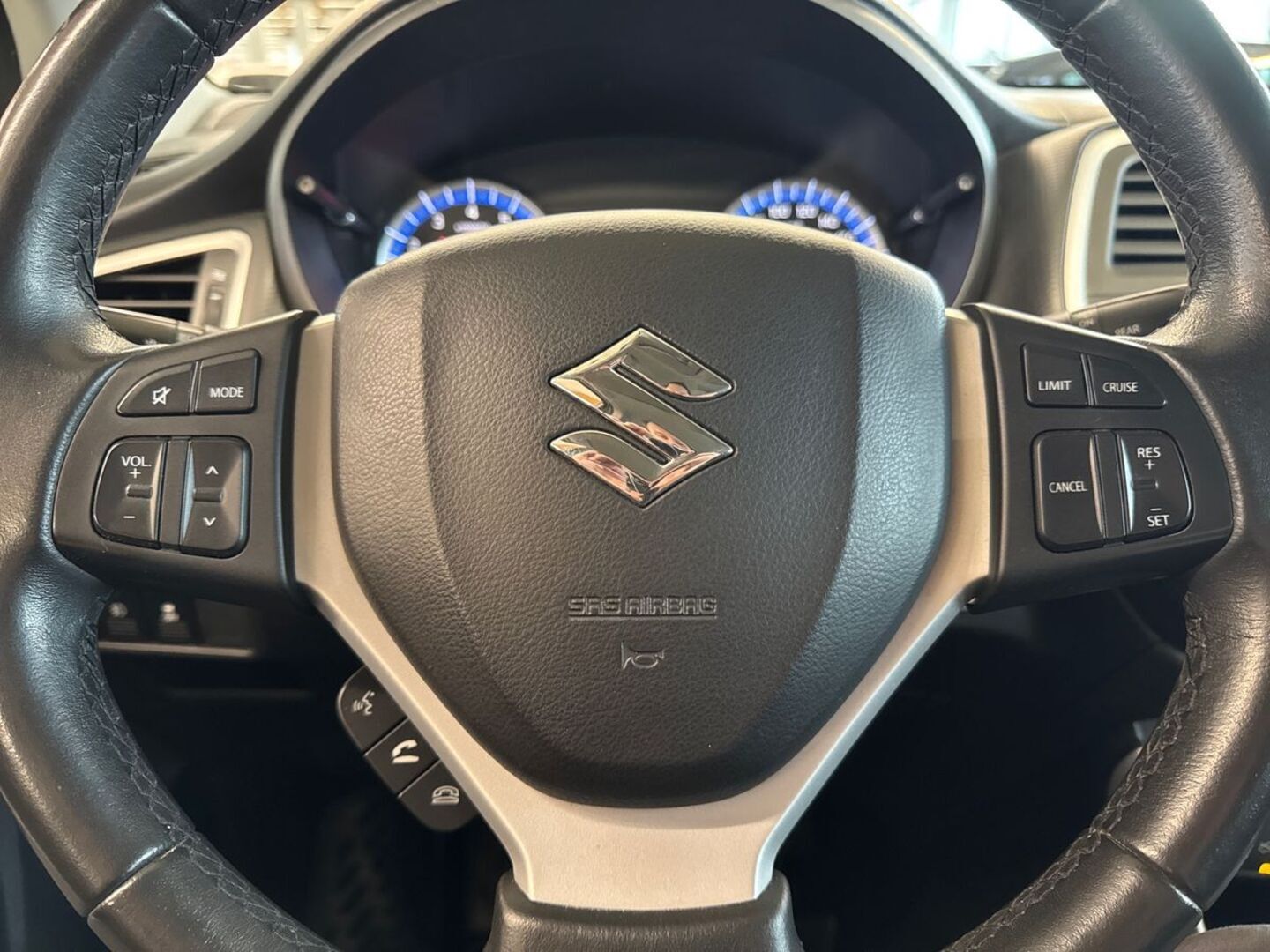 SUZUKI SX4 S-Cross 2013