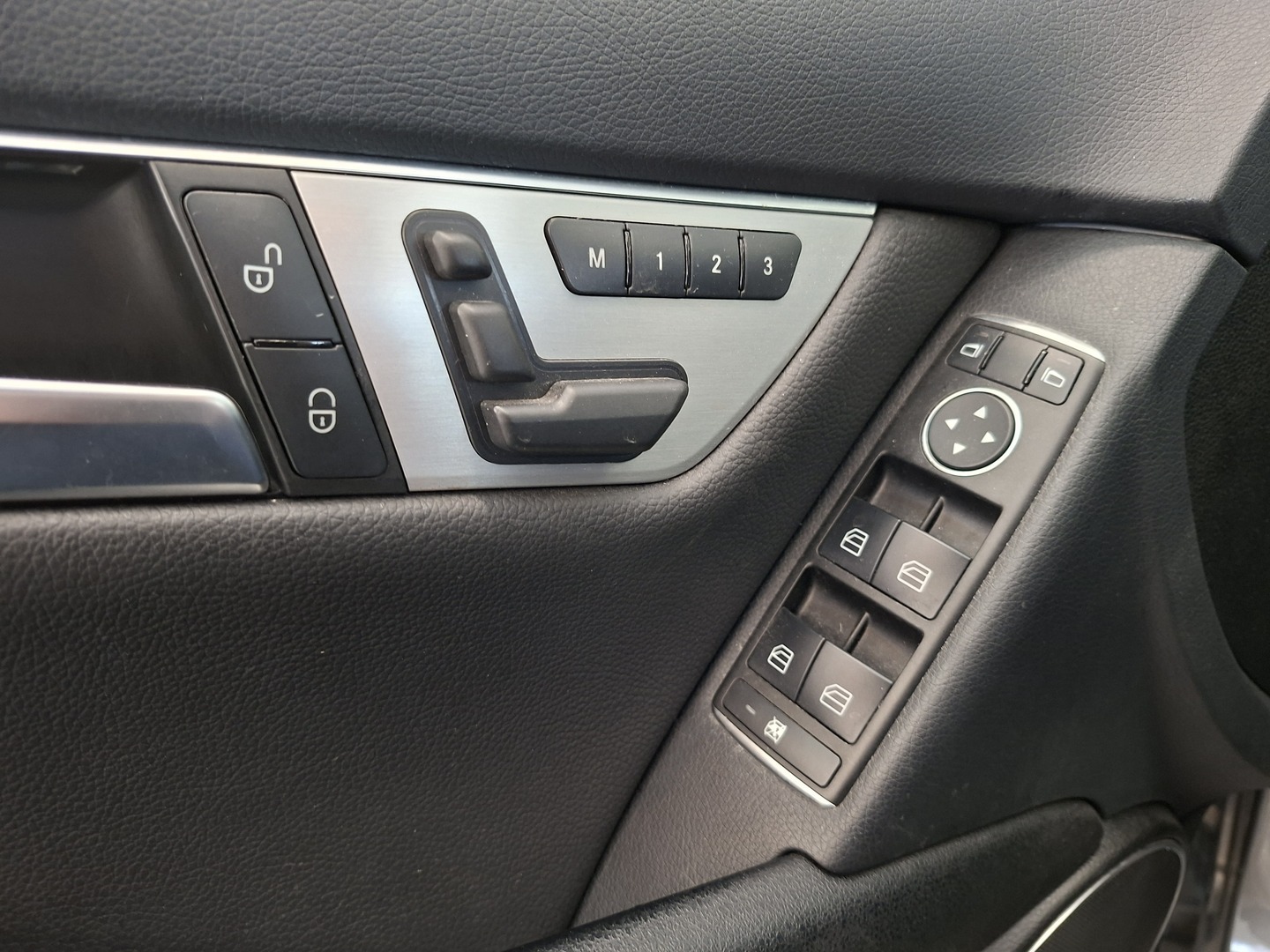 MERCEDES-BENZ C 2014