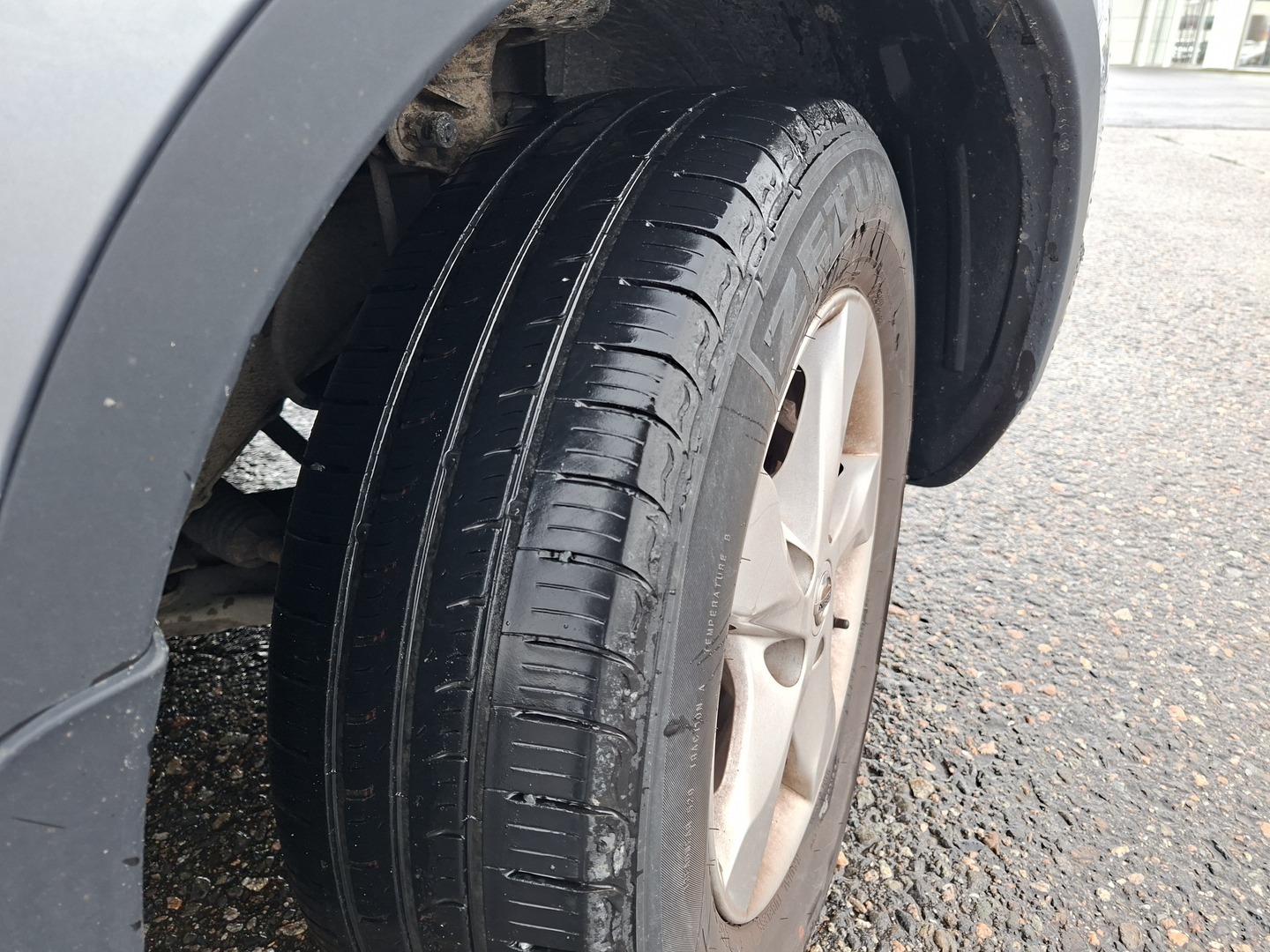 NISSAN Qashqai 2012