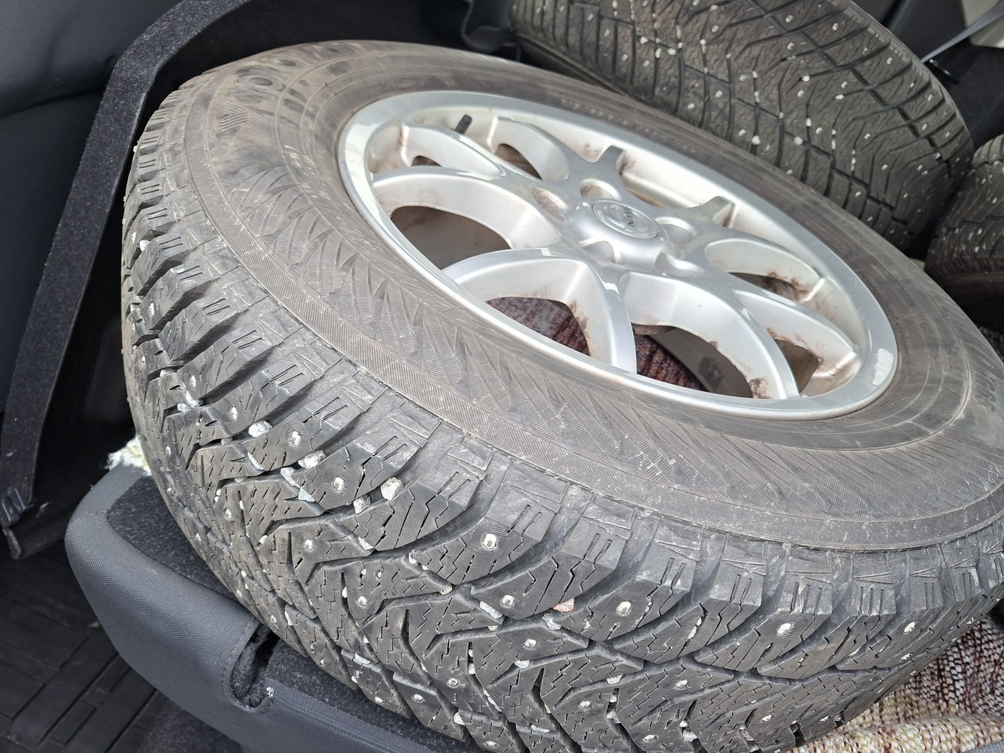 NISSAN Qashqai 2012