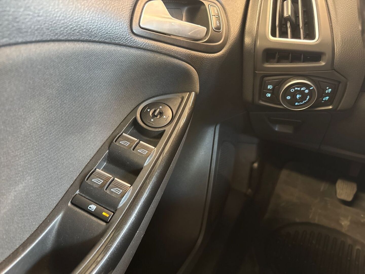 FORD Focus 21