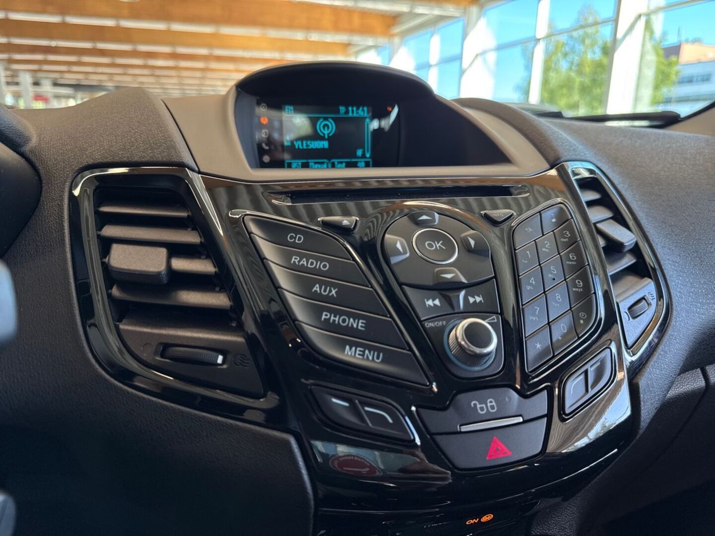 FORD Fiesta 17