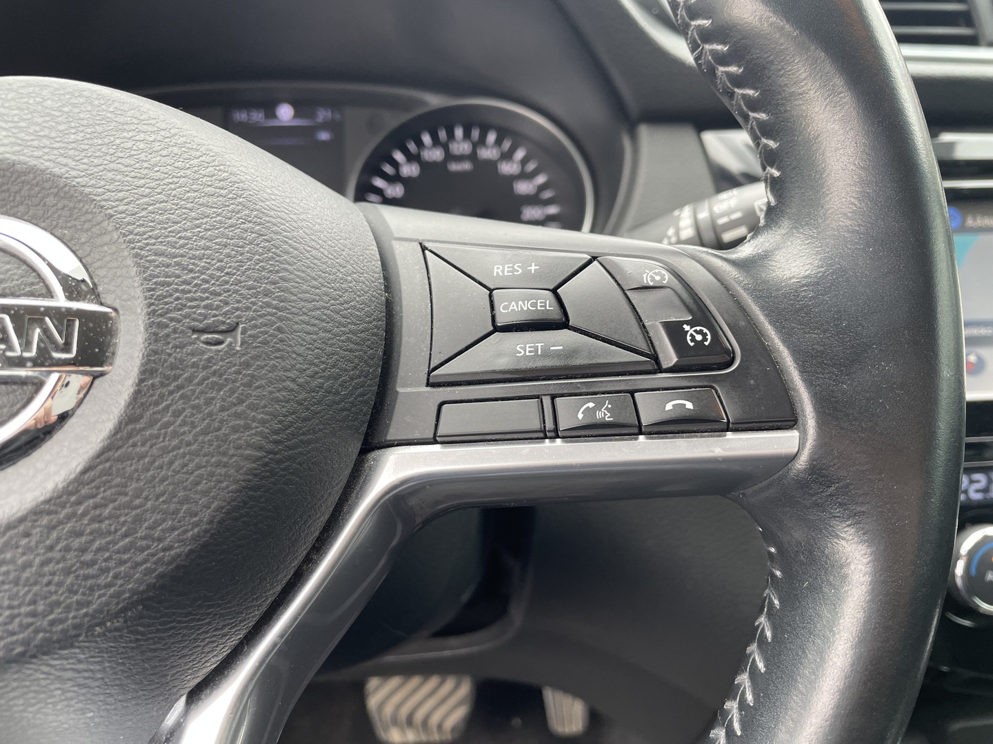 NISSAN Qashqai 10