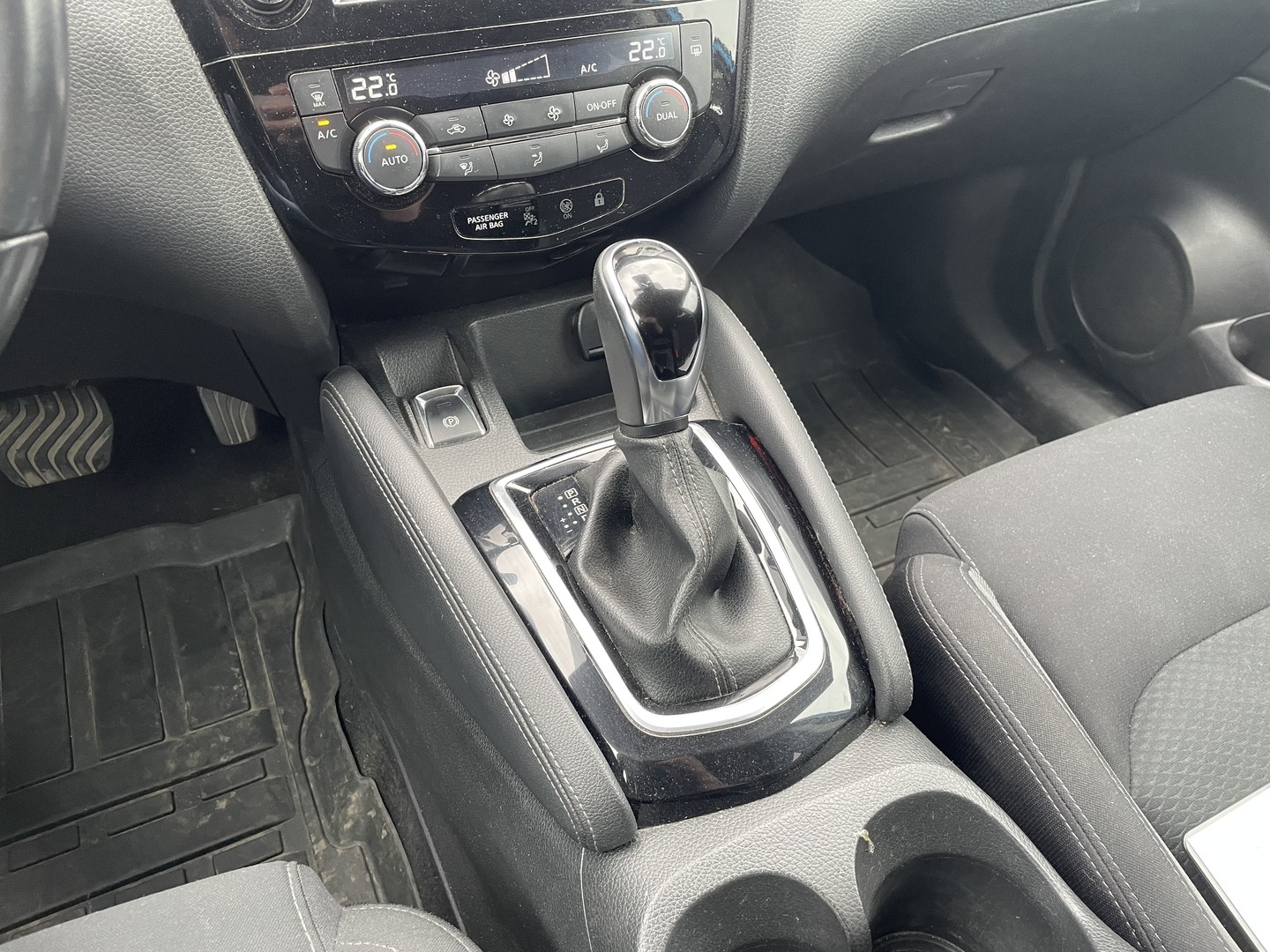NISSAN Qashqai 14